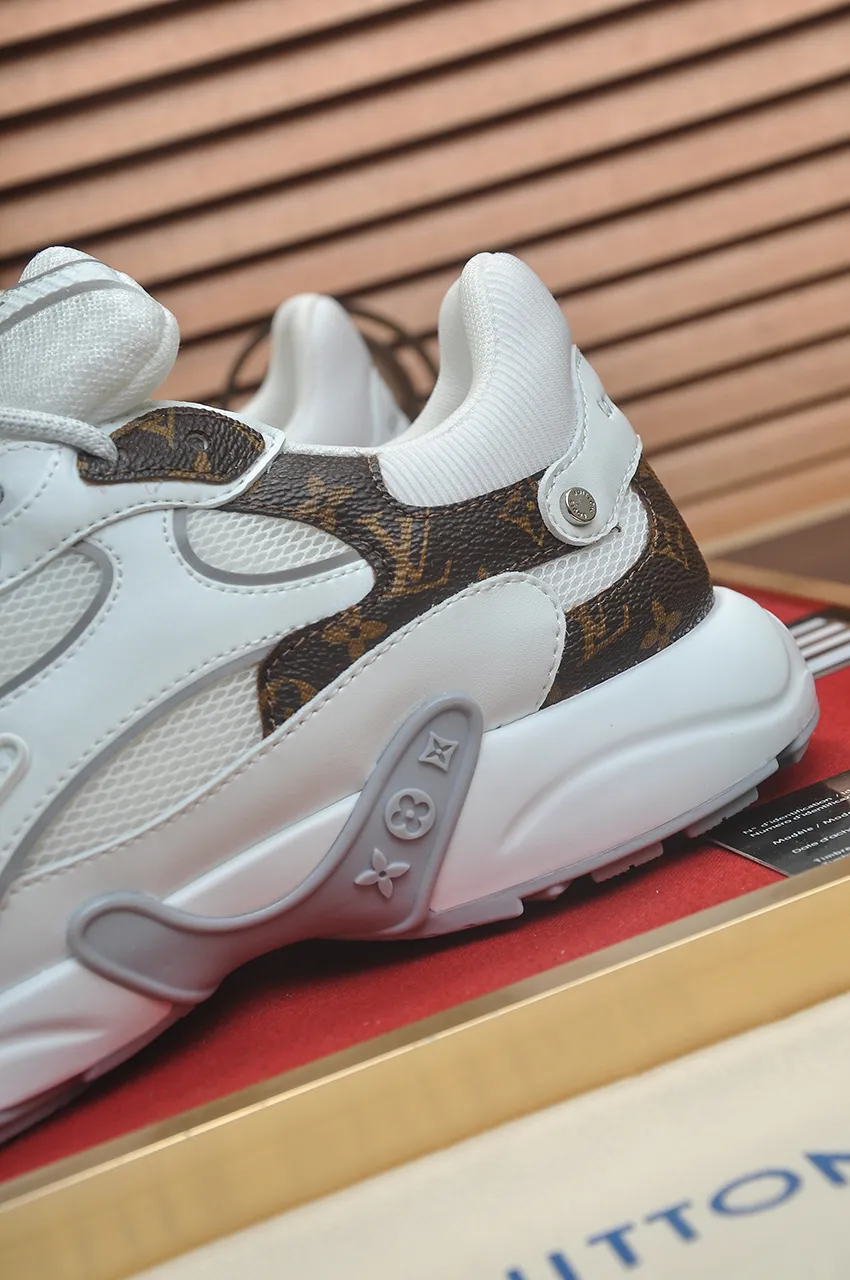Men's men's shoes 💰640💶[LOUIS VUITTON] (couples 💑 style) new original order 🍀LV Louis Vuitton * - top version of LV classic trendy shoes! Made of imported original fabrics, mesh lining, and original wear-resistant rubber foam outsole! High quality products! Size (Female 35-39) (Male 39-44)